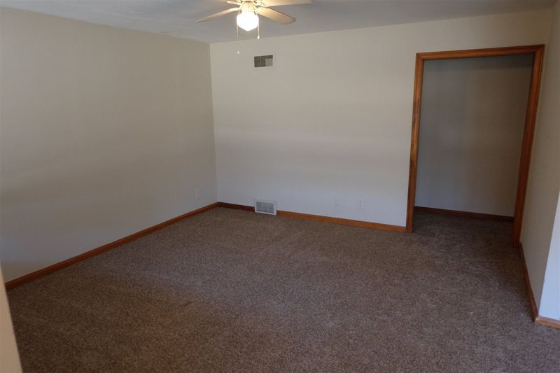 2311 S Hillside St, Wichita, KS 67211