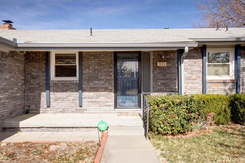 571 N Parallel Dr, Andover, KS 67002