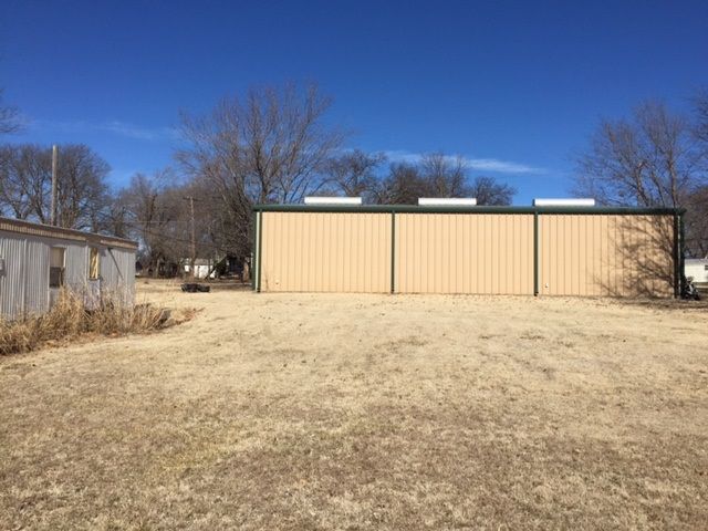 410 E 2nd, Peabody, KS 66866
