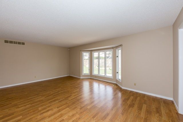 8320 E Stoneridge, Wichita, KS 67206