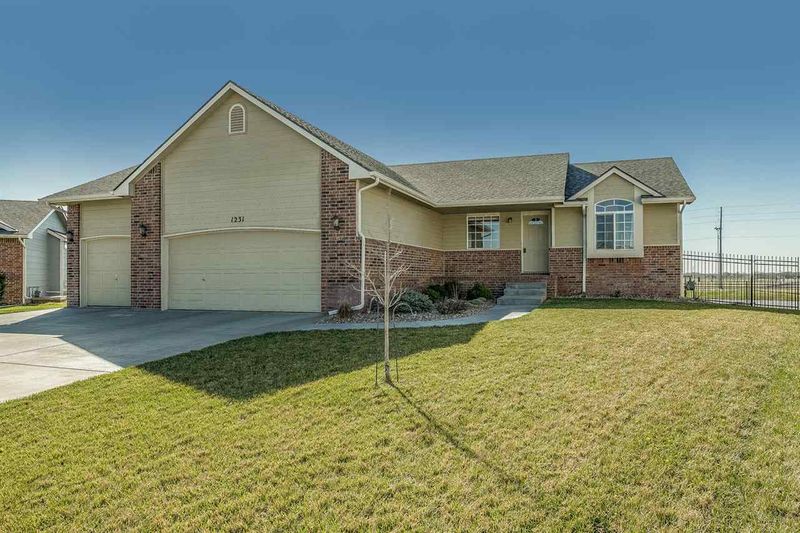 1231 Ridgeview Ct, Clearwater, KS 67026