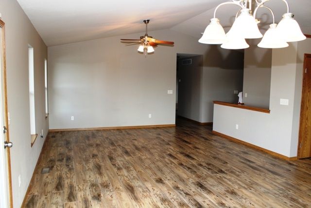 845 Longbranch Cir, Maize, KS 67101