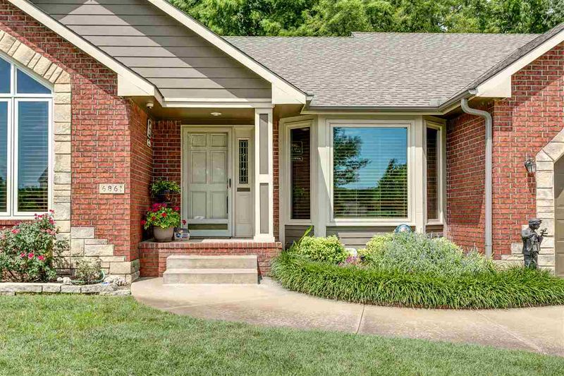 6861 S Mark Twain Dr, Derby, KS 67037