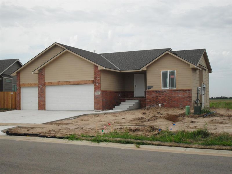 11318 W Wilkinson, Maize, KS 67101