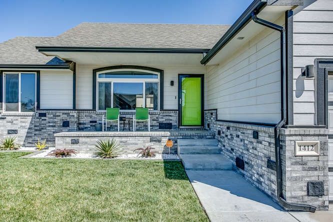 1412 E Alise St, Derby, KS 67037-8558