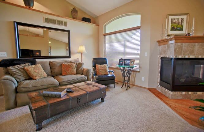 2543 N Fieldstone St, Andover, KS 67002