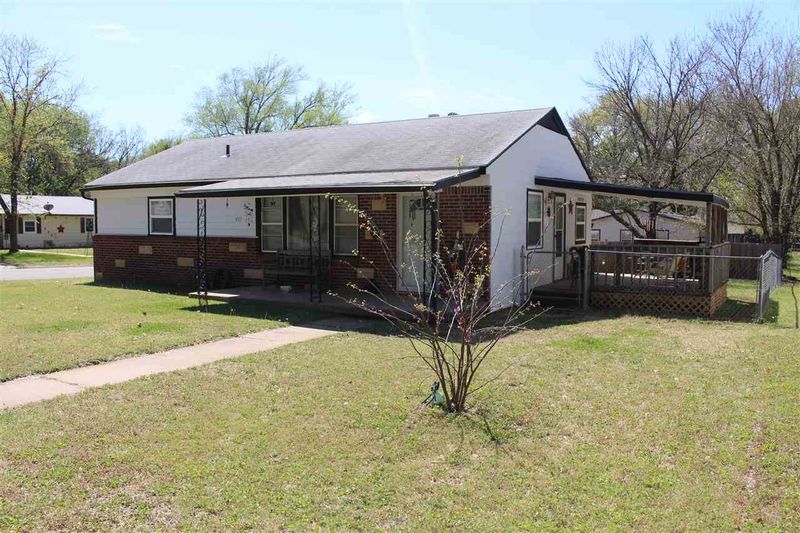 403 N Olive, Mulvane, KS 67110-1647