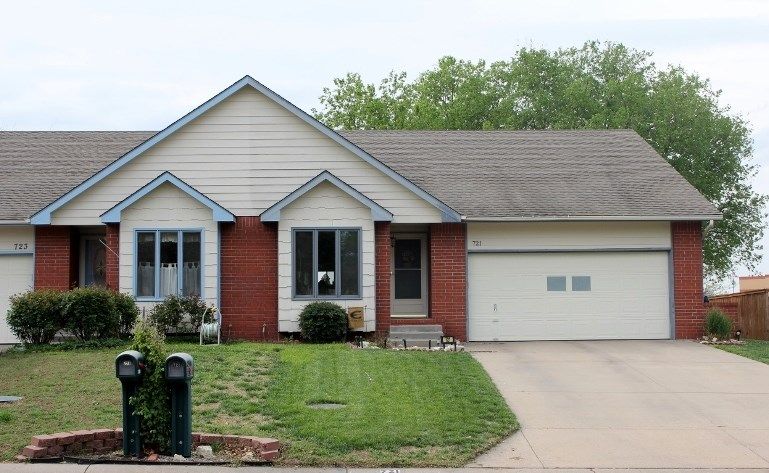 721 Lisa Ln, Mulvane, KS 67110