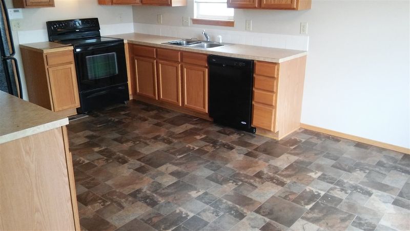 544 S Longbranch Dr, Maize, KS 67101