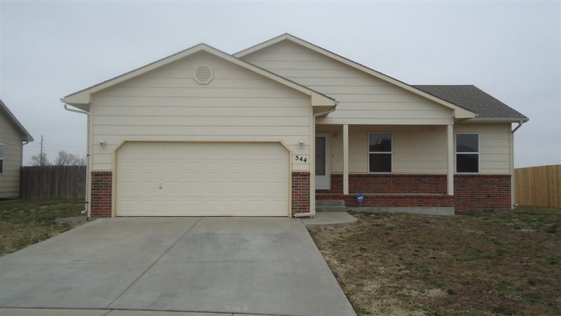 544 S Longbranch Dr, Maize, KS 67101