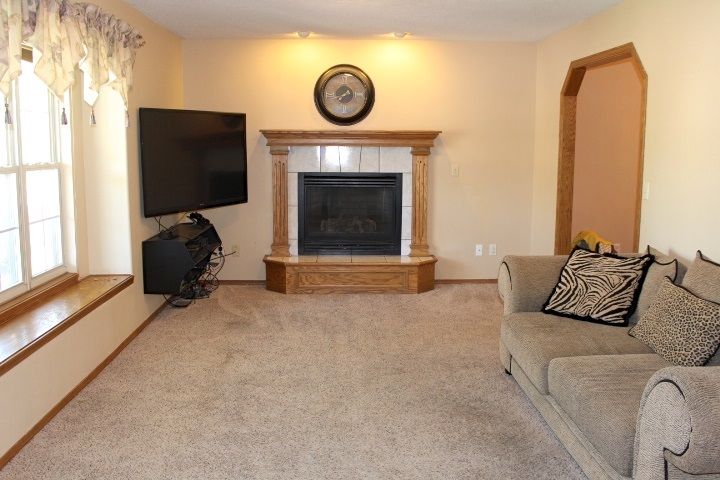 331 W Goff Rd, Valley Center, KS 67147