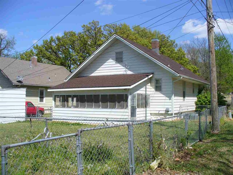 517 N Ash St, Newton, KS 67114