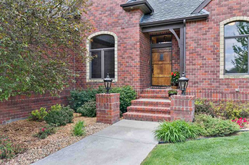 409 N Gateway, Wichita, KS 67230