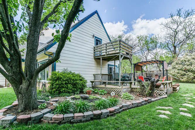 1412 E Cresthill Rd, Derby, KS 67037