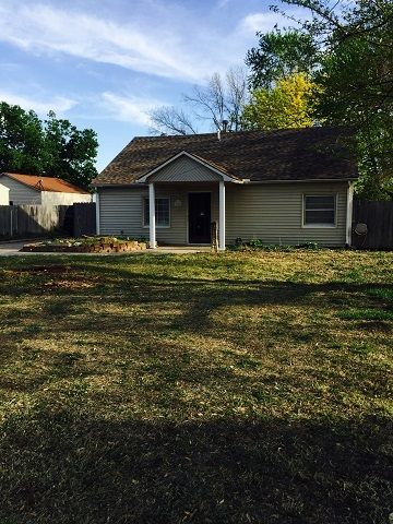 545 W Macarthur Rd, Wichita, KS 67217