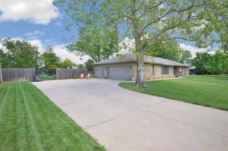 2906 W Benjamin, Wichita, KS 67204