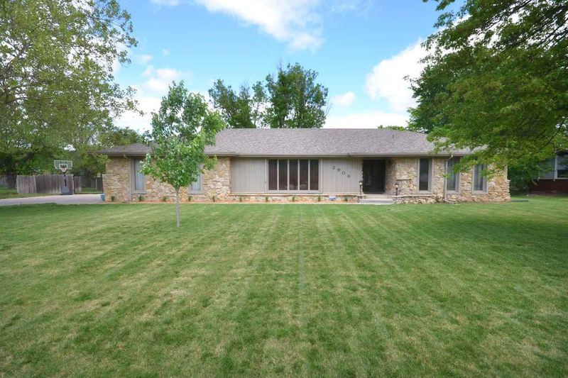 2906 W Benjamin, Wichita, KS 67204