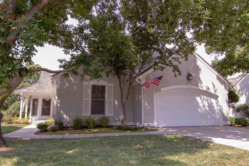 9116 E Peppertree Cir, Wichita, KS 67226
