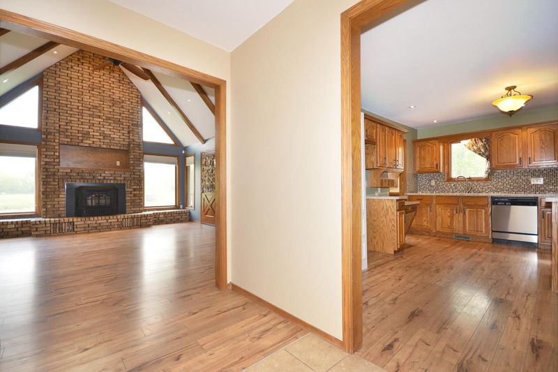 1824 W 101st St N, Valley Center, KS 67147