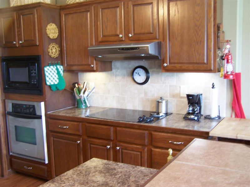 920 Split Oak Dr, Newton, KS 67114