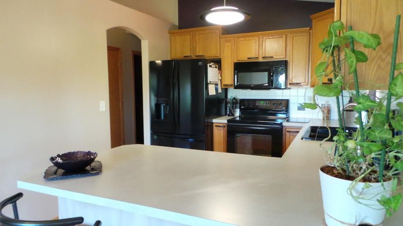 2213 E Carriage Dr, Derby, KS 67037