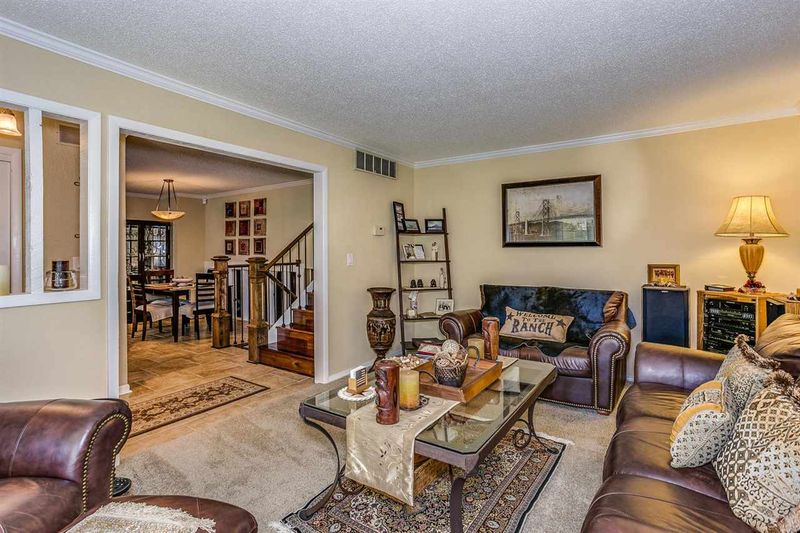 900 S Sharon Dr, Derby, KS 67037