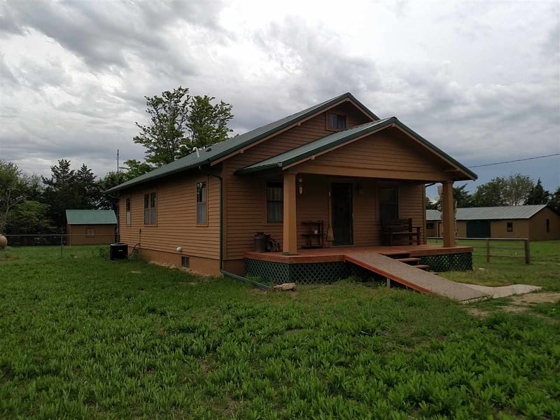 630 Avenue T, Raymond, KS 67573