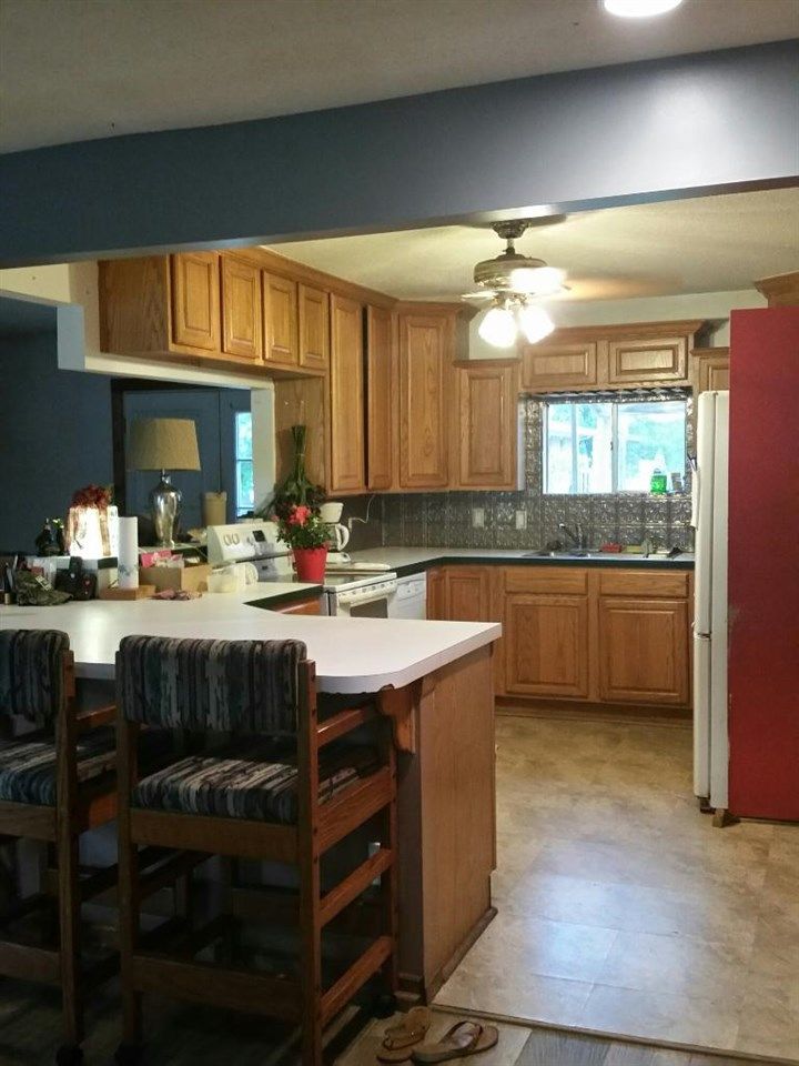 309 E Market St, Derby, KS 67037
