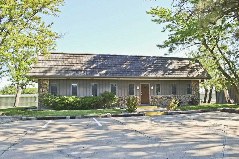 210 W Ira Ct, Andover, KS 67002