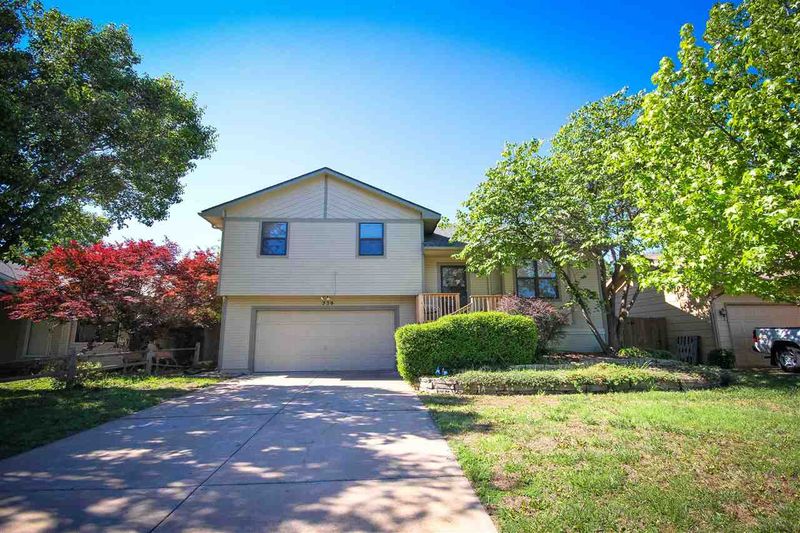 239 Teal Dr, Derby, KS 67037