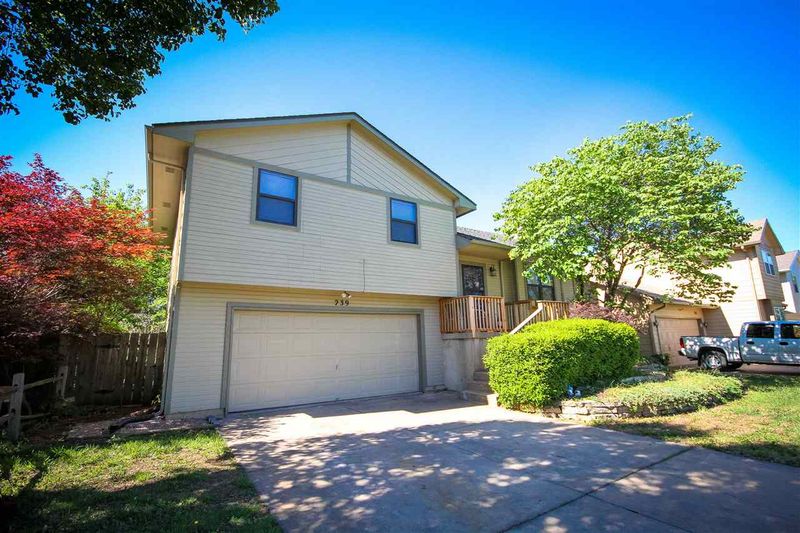 239 Teal Dr, Derby, KS 67037