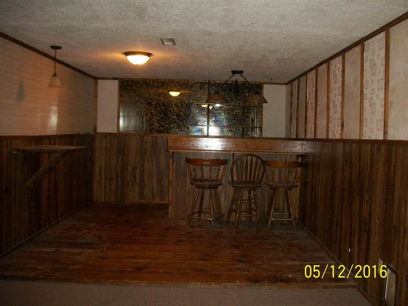 18 Harris Dr, Rose Hill, KS 67133