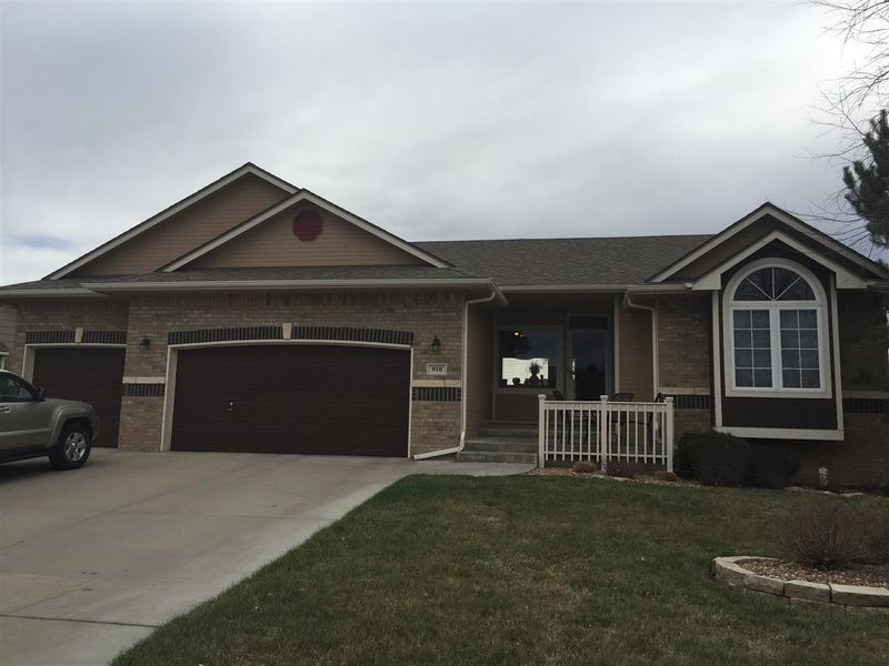 910 W Putter, Andover, KS 67002