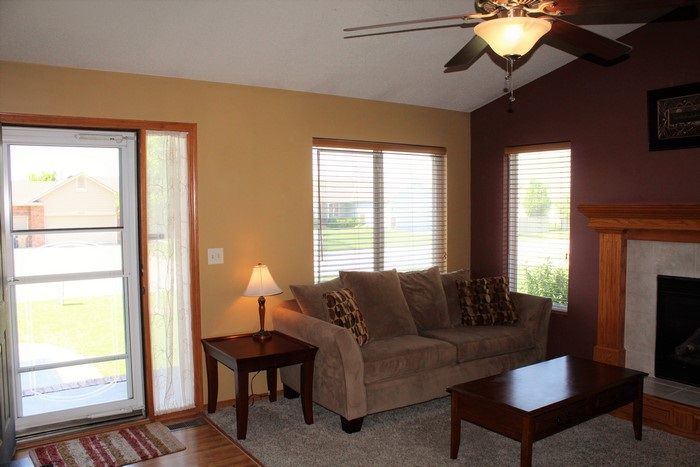 2224 E Surrey Ln, Derby, KS 67037