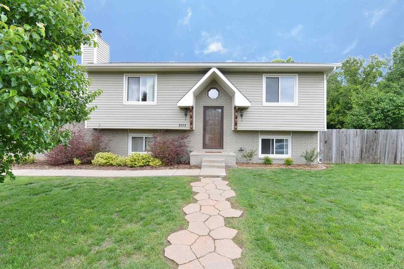 2103 N Forest Park St, Derby, KS 67037
