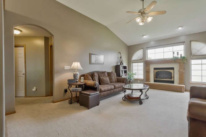 515 E Aspen Creek Ct, Andover, KS 67002