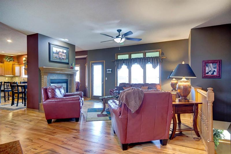 715 E Valley Park Dr, Valley Center, KS 67147