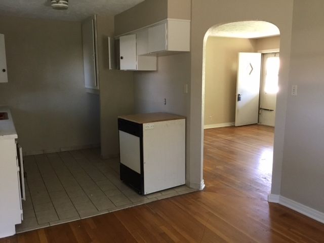 2210 E Rule St, Wichita, KS 67211