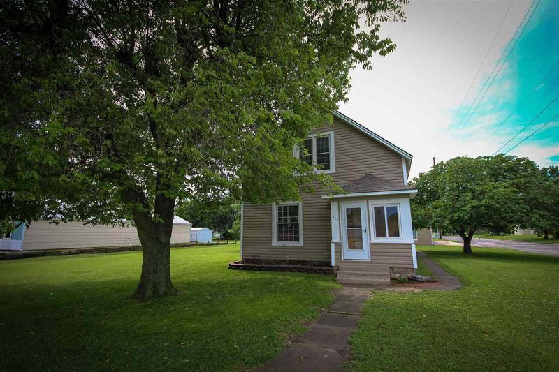 327 N Main St, Goddard, KS 67052