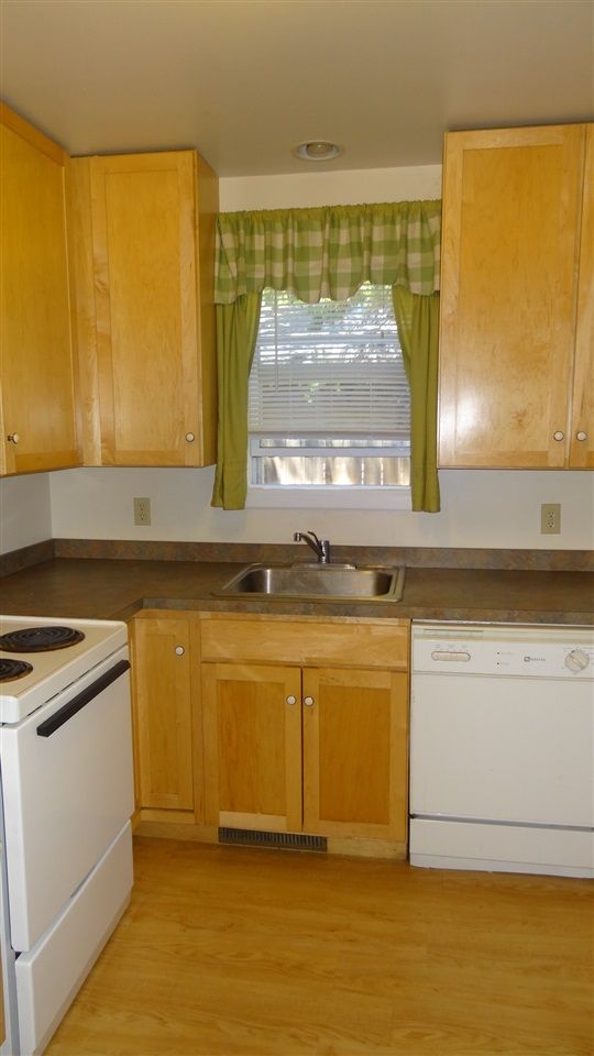 506 SE 4th, Newton, KS 67114