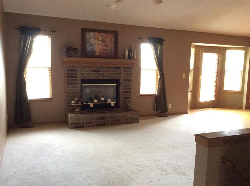 10511 E Mainsgate Rd, Wichita, KS 67226