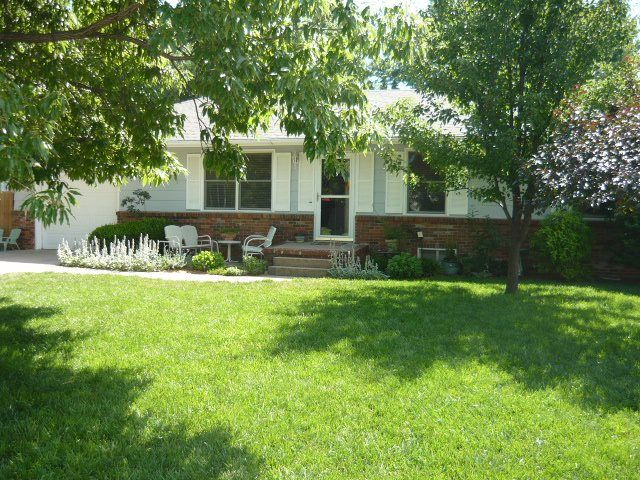 208 S Erb, Hesston, KS 67062