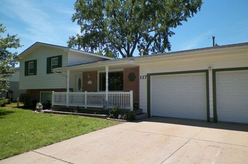 117 Beverly Ave, Newton, KS 67114