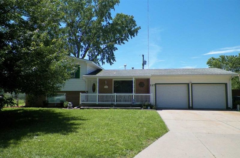 117 Beverly Ave, Newton, KS 67114