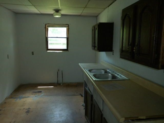 705 E 58th St S, Wichita, KS 67216
