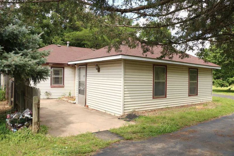 1073 E 140th Ave N, Mulvane, KS 67110