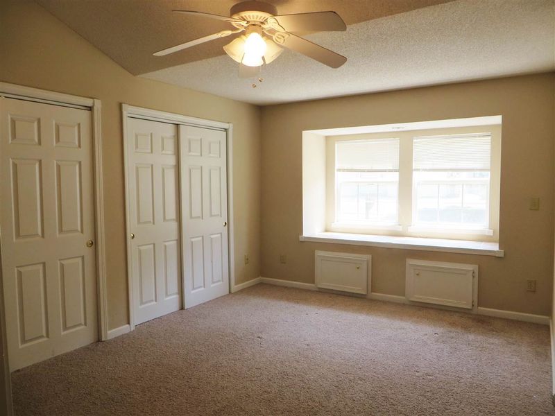 723 S College, Mulvane, KS 67110