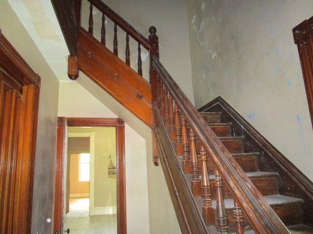 817 N Plum St, Newton, KS 67114