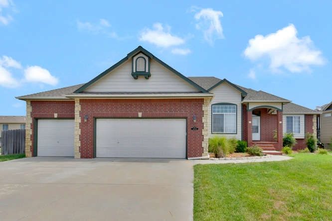 14000 E Watson St, Wichita, KS 67230