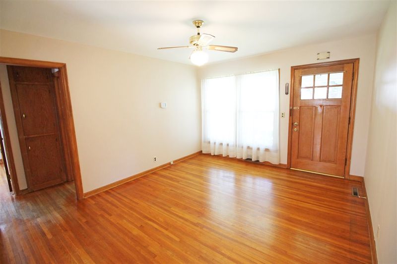 2022 S Elpyco St, Wichita, KS 67218
